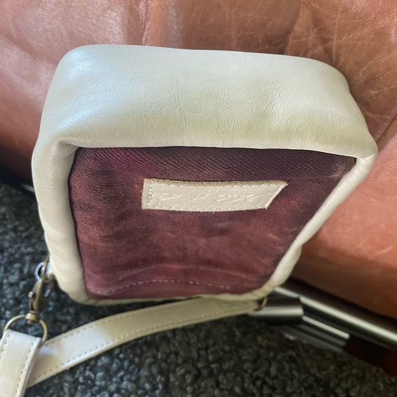 Nena & Co. Ooakshell Travel Crossbody Bag - Bone Leather - Picture 4 of 6